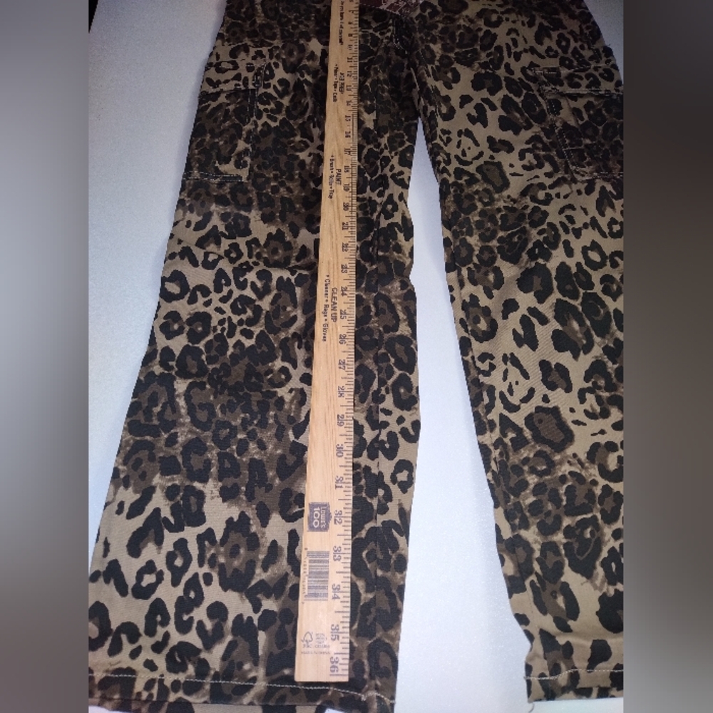 VIP Jeans Women's cargo pants animal print Print Wide Leg Brown Black New 15/32 - Picture 2 of 8
